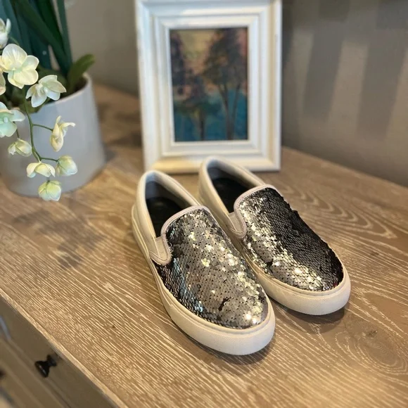 Tory Burch | Shoes | Tory Burch Carter Flip Sequin Slipon  display picture 1